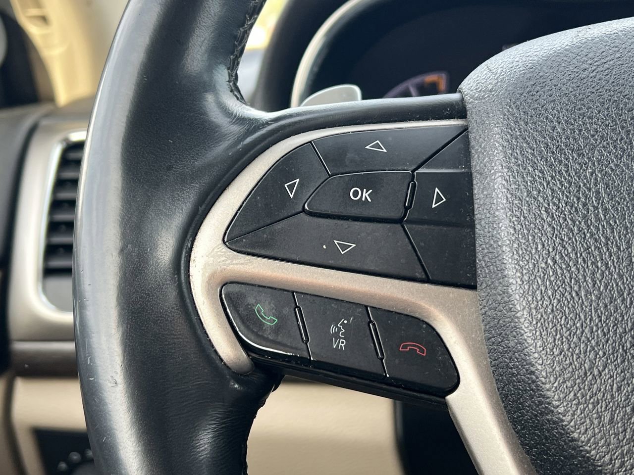 Used 2014 Jeep Grand Cherokee Laredo w/ Quick Order Package 23E image 12