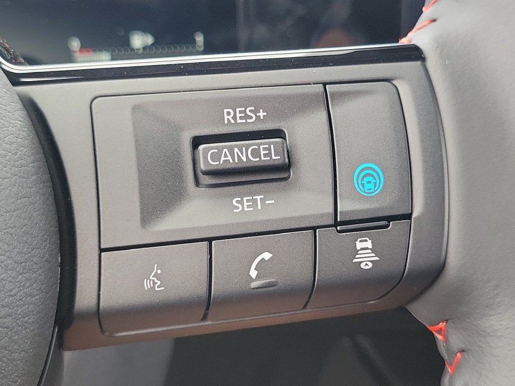 New 2026 Nissan Kicks SR w/ Cold Weather Package AWD/4WD image 9
