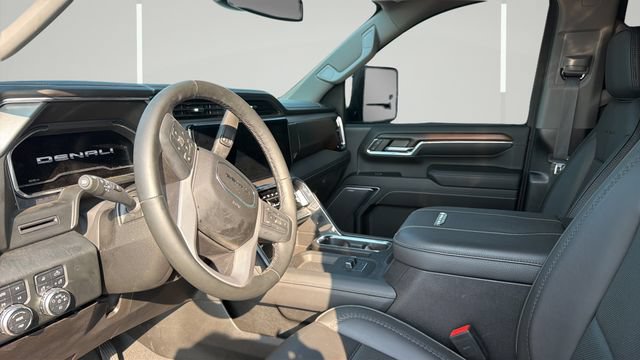 Used 2024 GMC Sierra 3500 Denali AWD/4WD image 7