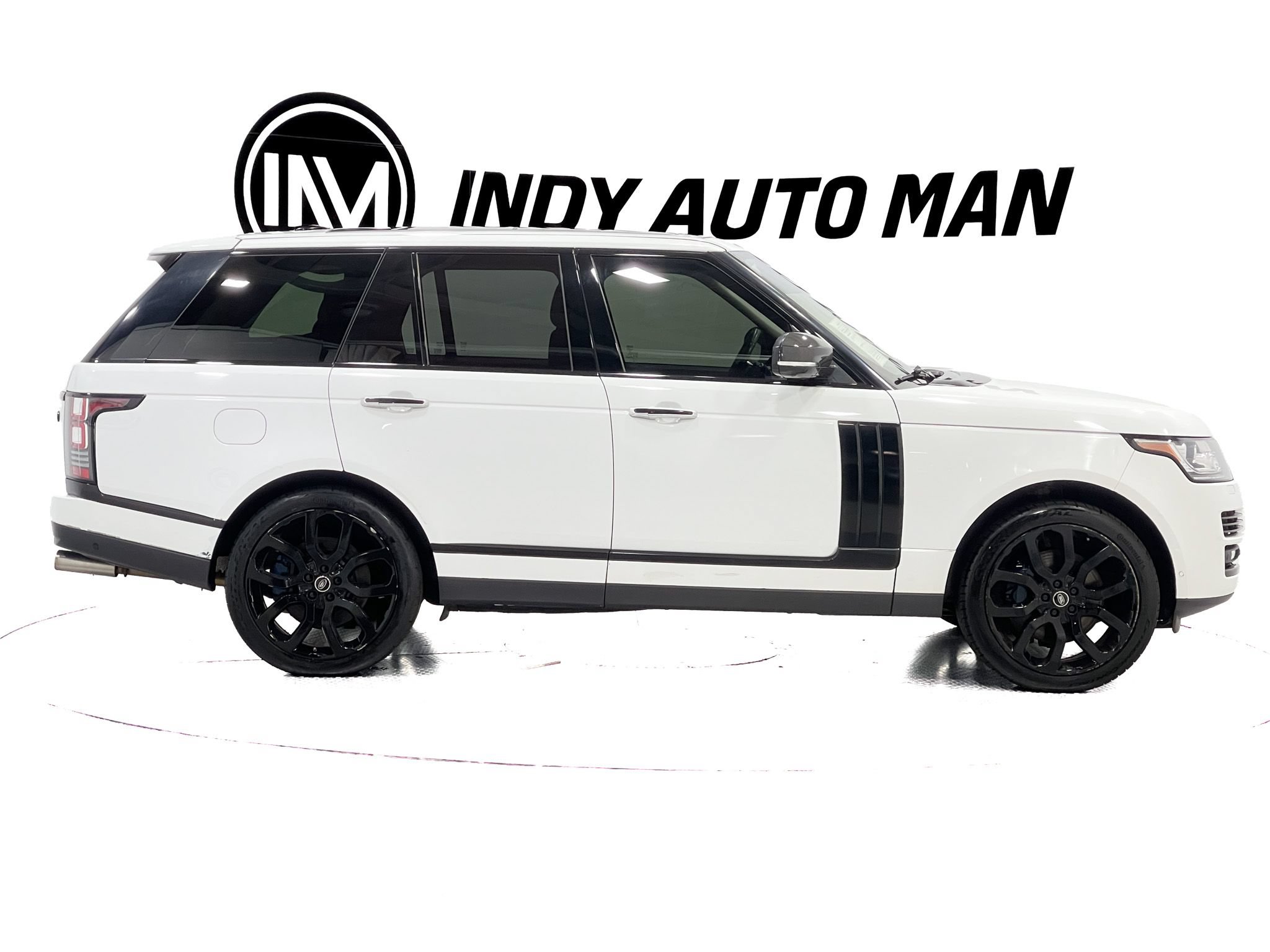 Used 2015 Land Rover Range Rover Supercharged AWD/4WD image 3