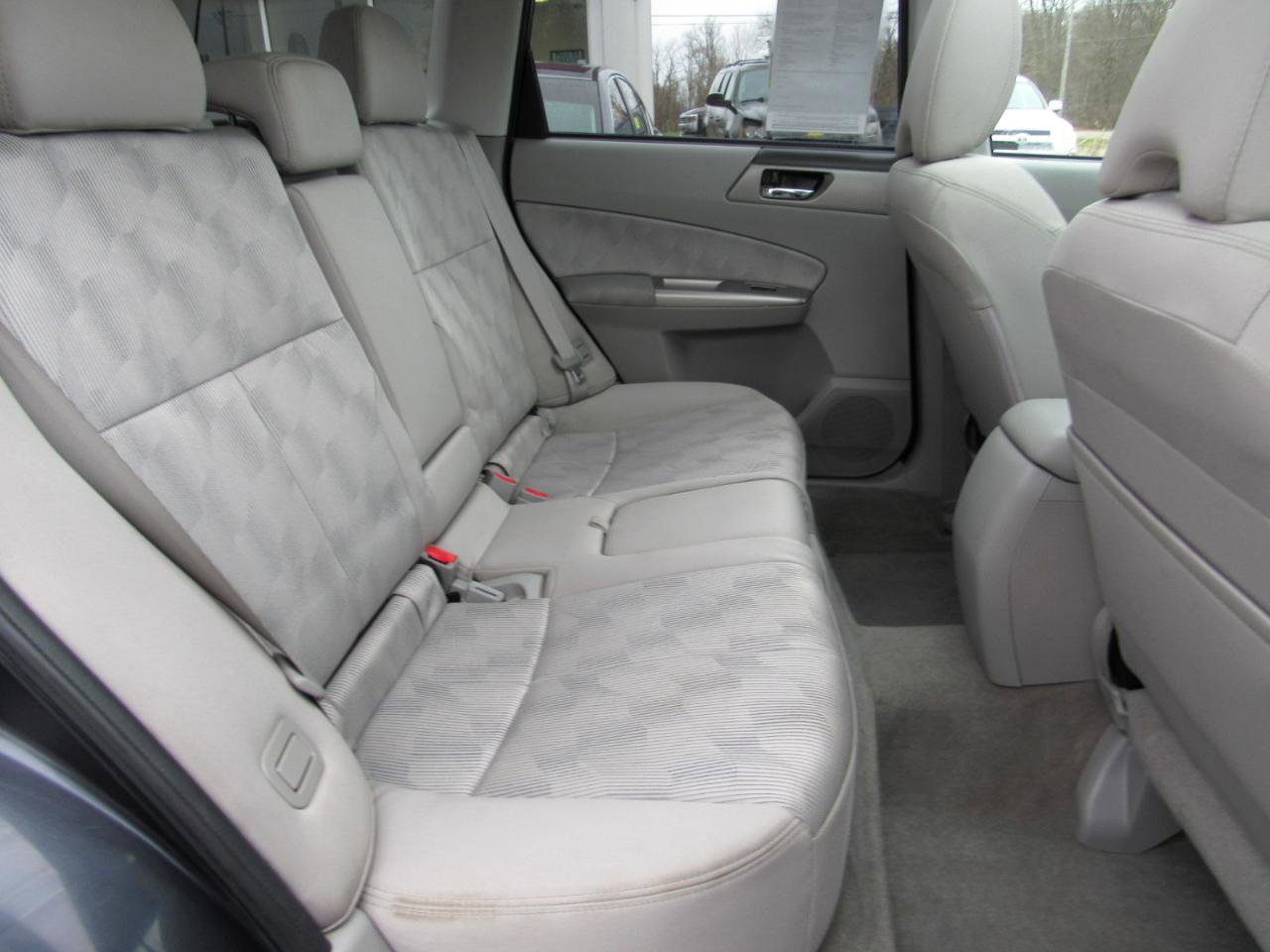 Used 2010 Subaru Forester 2.5X Premium w/ Popular Equipment Group 1A image 8