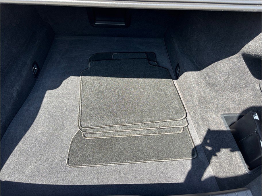 Used 2018 BMW 750i 750i Sedan 4D image 55