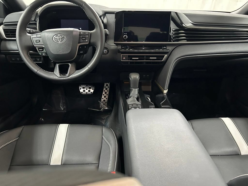 Used 2026 Toyota Camry SE w/ Convenience Package FWD image 16