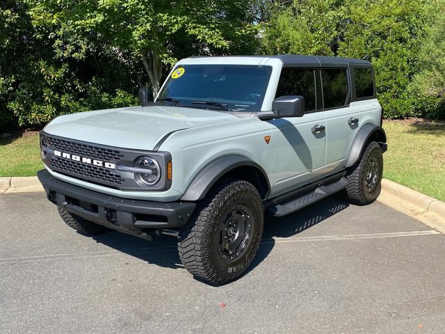 Used 2024 Ford Bronco Badlands AWD/4WD image 3