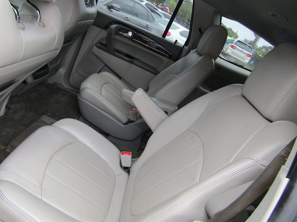 Used 2016 Buick Enclave Premium w/ Experience Buick Package image 10