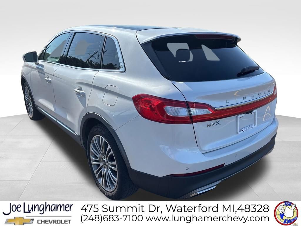 Used 2016 Lincoln MKX Reserve w/ Luxury Package FWD image 6