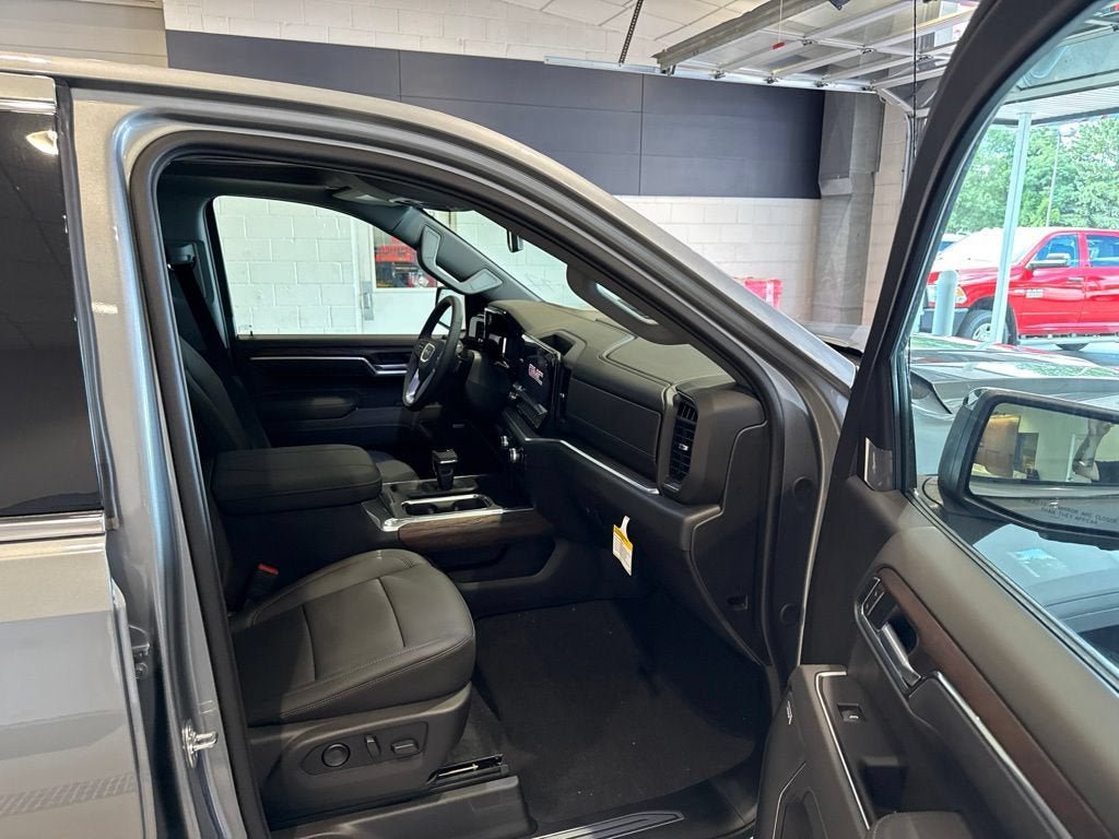 New 2026 GMC Sierra 1500 SLT w/ SLT Premium Plus Package AWD/4WD image 12