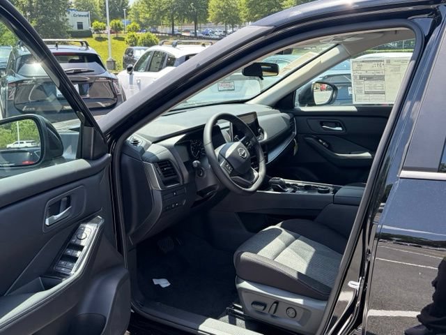 New 2026 Nissan Rogue SV w/ Cold Weather Package AWD/4WD image 14