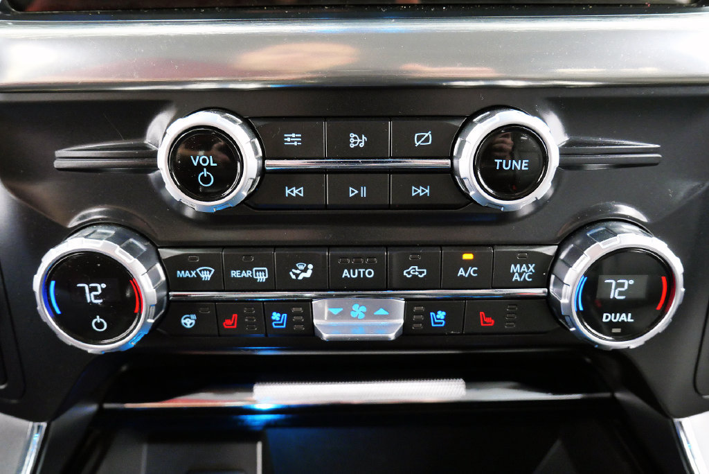 Used 2021 Ford F150 Lariat w/ Equipment Group 502A High AWD/4WD image 33