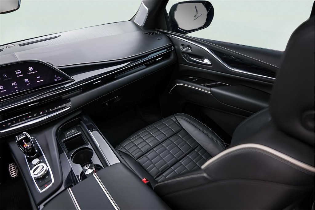 Used 2023 Cadillac Escalade V w/ LPO, ONYX Package image 33