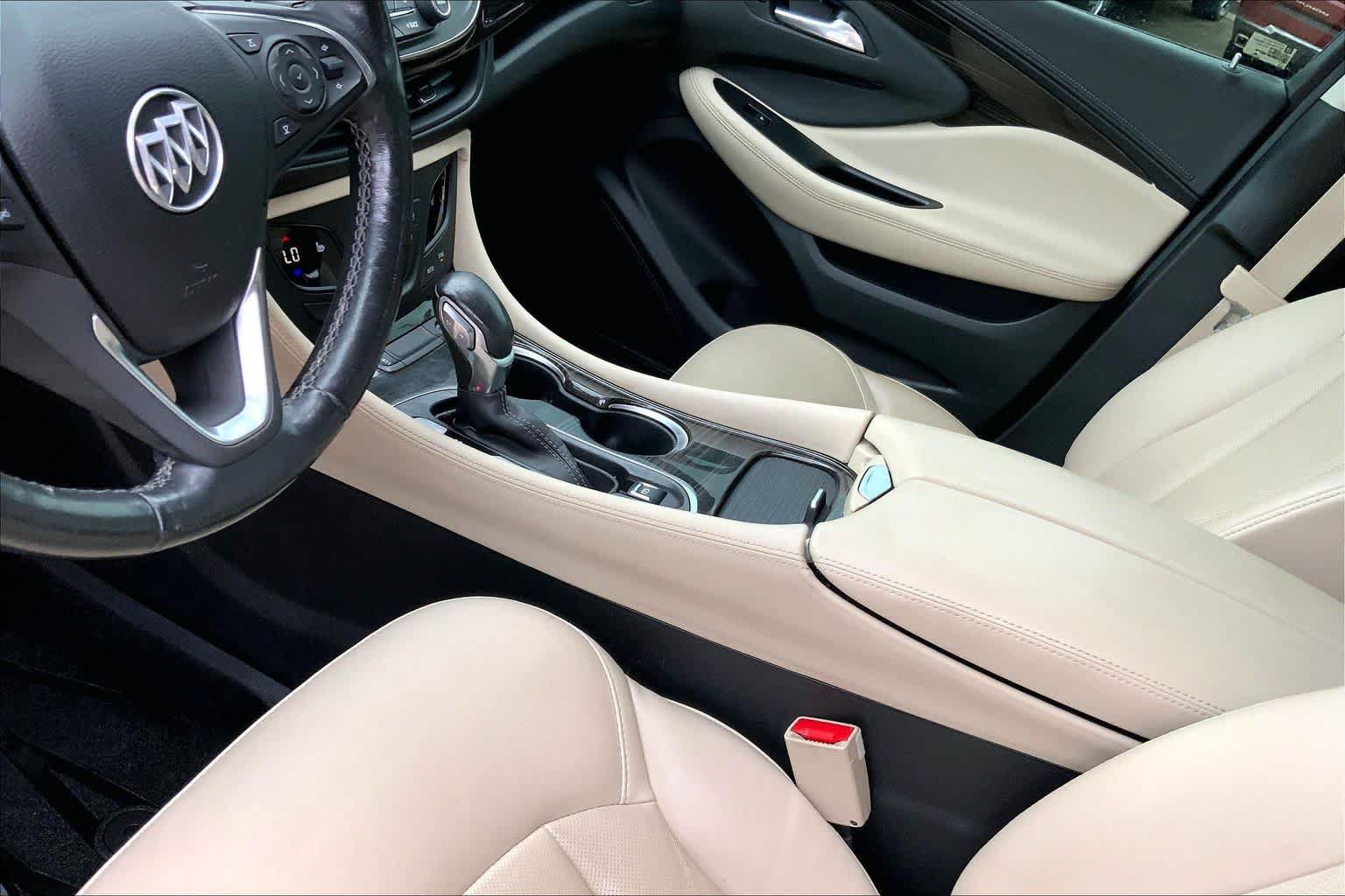 Used 2019 Buick Envision Essence FWD image 15