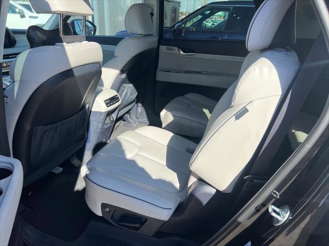 Used 2025 Hyundai Palisade Calligraphy image 6