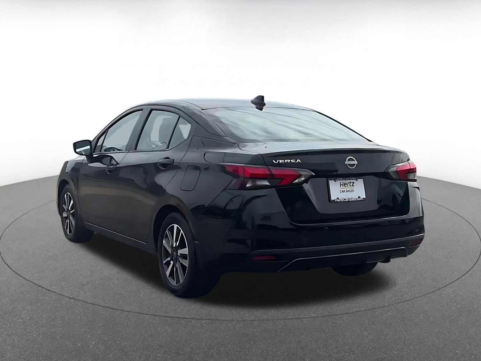 Used 2025 Nissan Versa SV w/ Trunk Package image 11