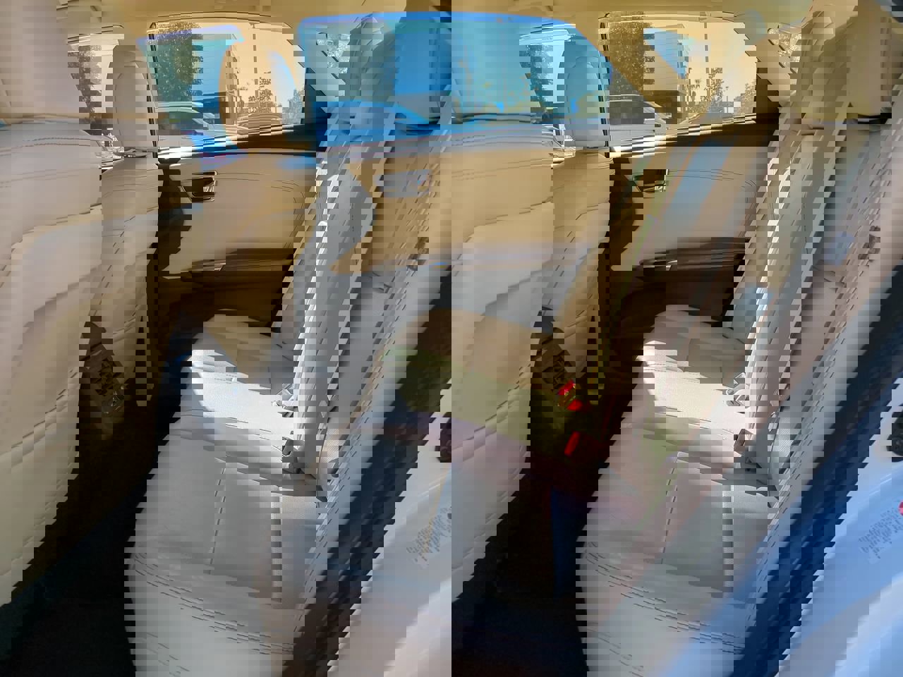 Used 2014 Toyota Avalon Limited image 13