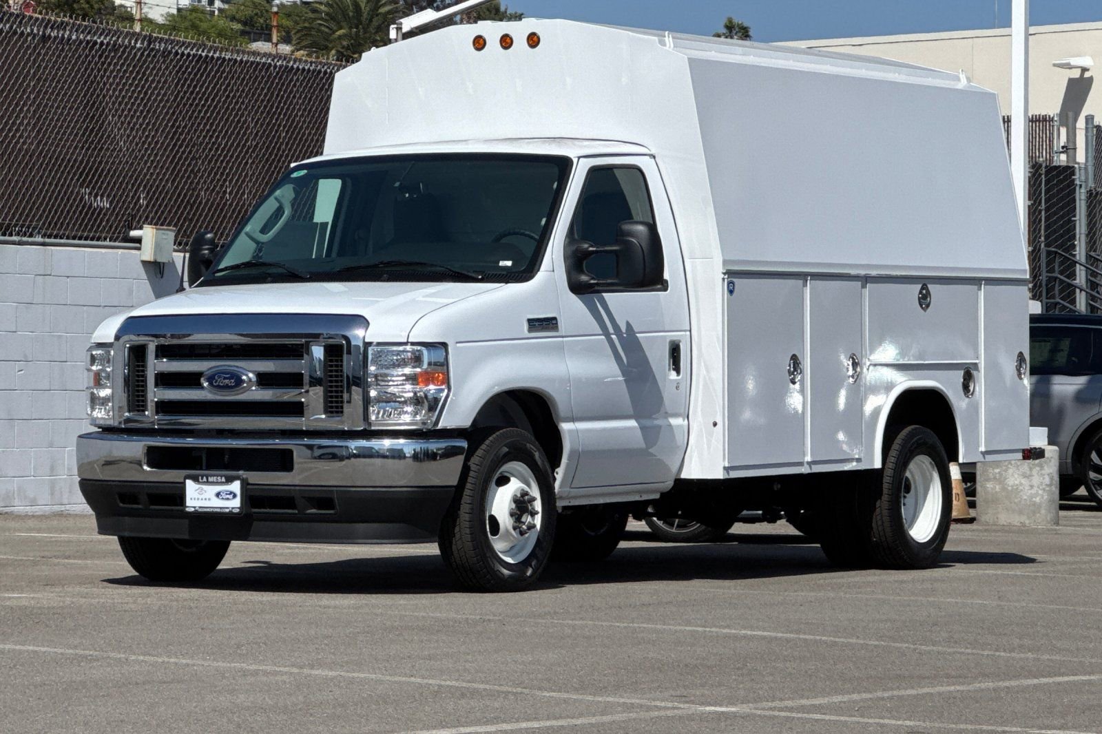 New 2025 Ford E-350 and Econoline 350 Super Duty w/ Power Equipment Group image 7