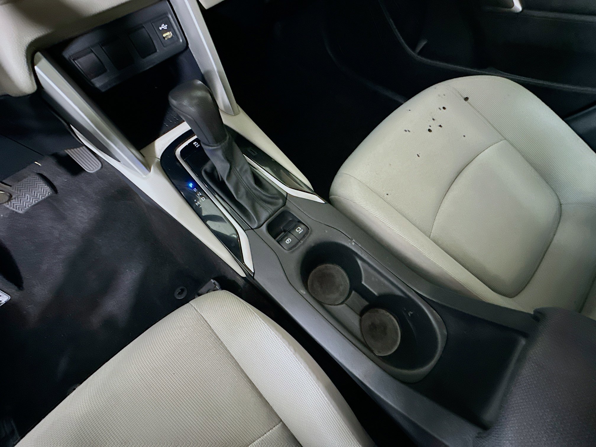 Used 2022 Toyota Corolla Cross L FWD image 21