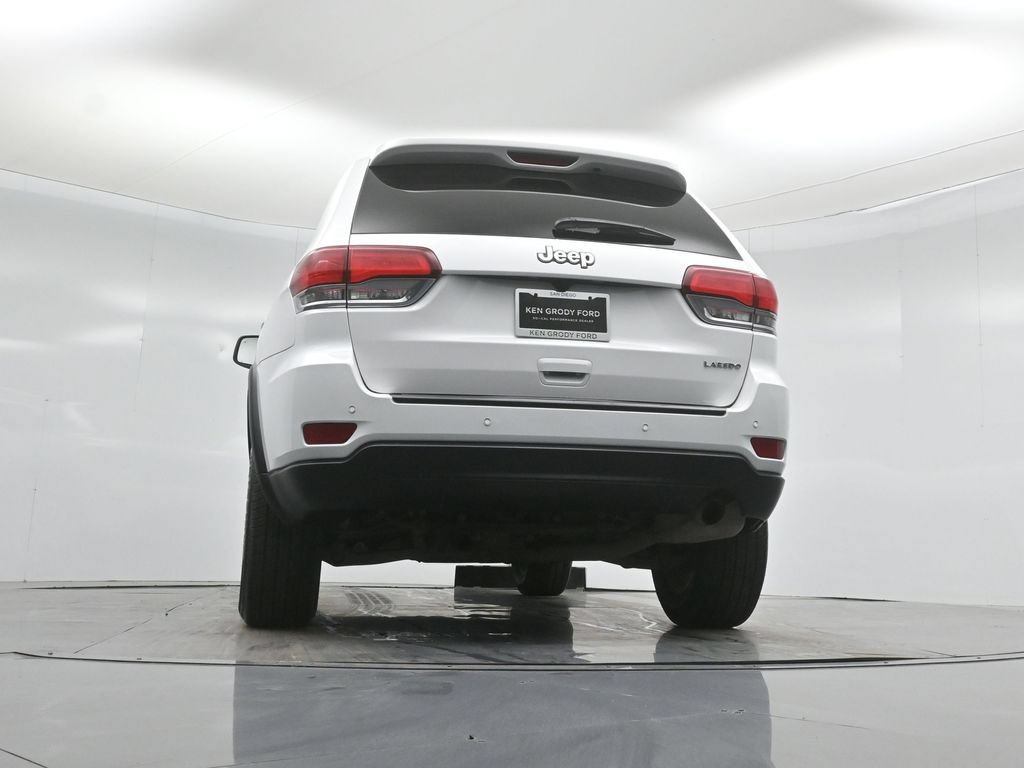 Used 2021 Jeep Grand Cherokee Laredo RWD image 48
