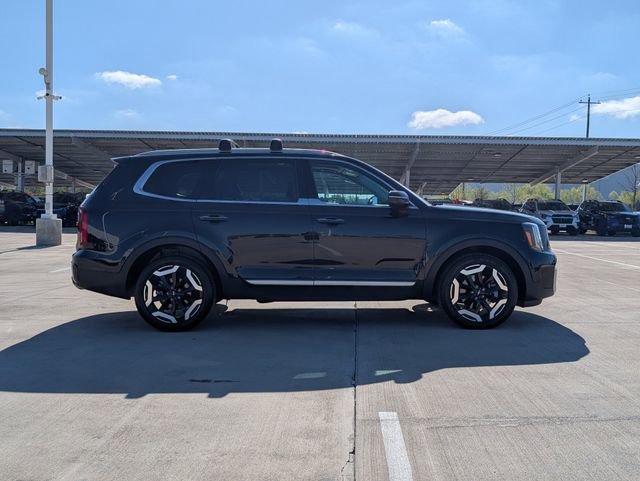 Used 2025 Kia Telluride S AWD/4WD image 6