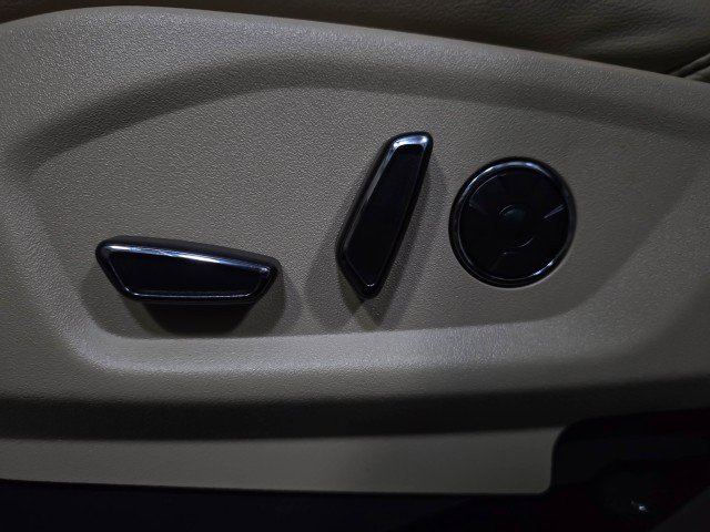 Used 2017 Ford Explorer Limited w/ Equipment Group 301A AWD/4WD image 33