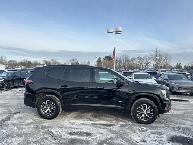 Used 2024 GMC Acadia AT4 image 4