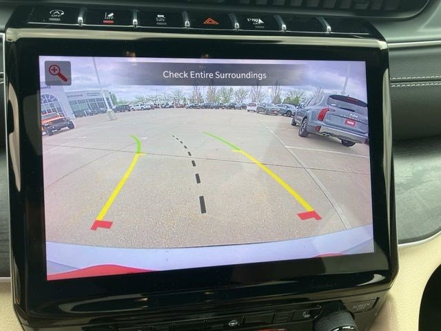 Certified 2023 Jeep Grand Cherokee L Limited w/ Black Appearance Package AWD/4WD image 19