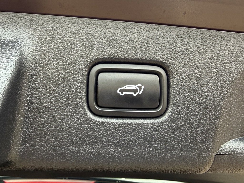 Used 2021 Hyundai Palisade Limited w/ Cargo Package image 33