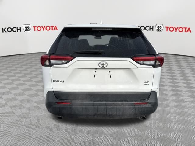 Used 2024 Toyota RAV4 LE image 6