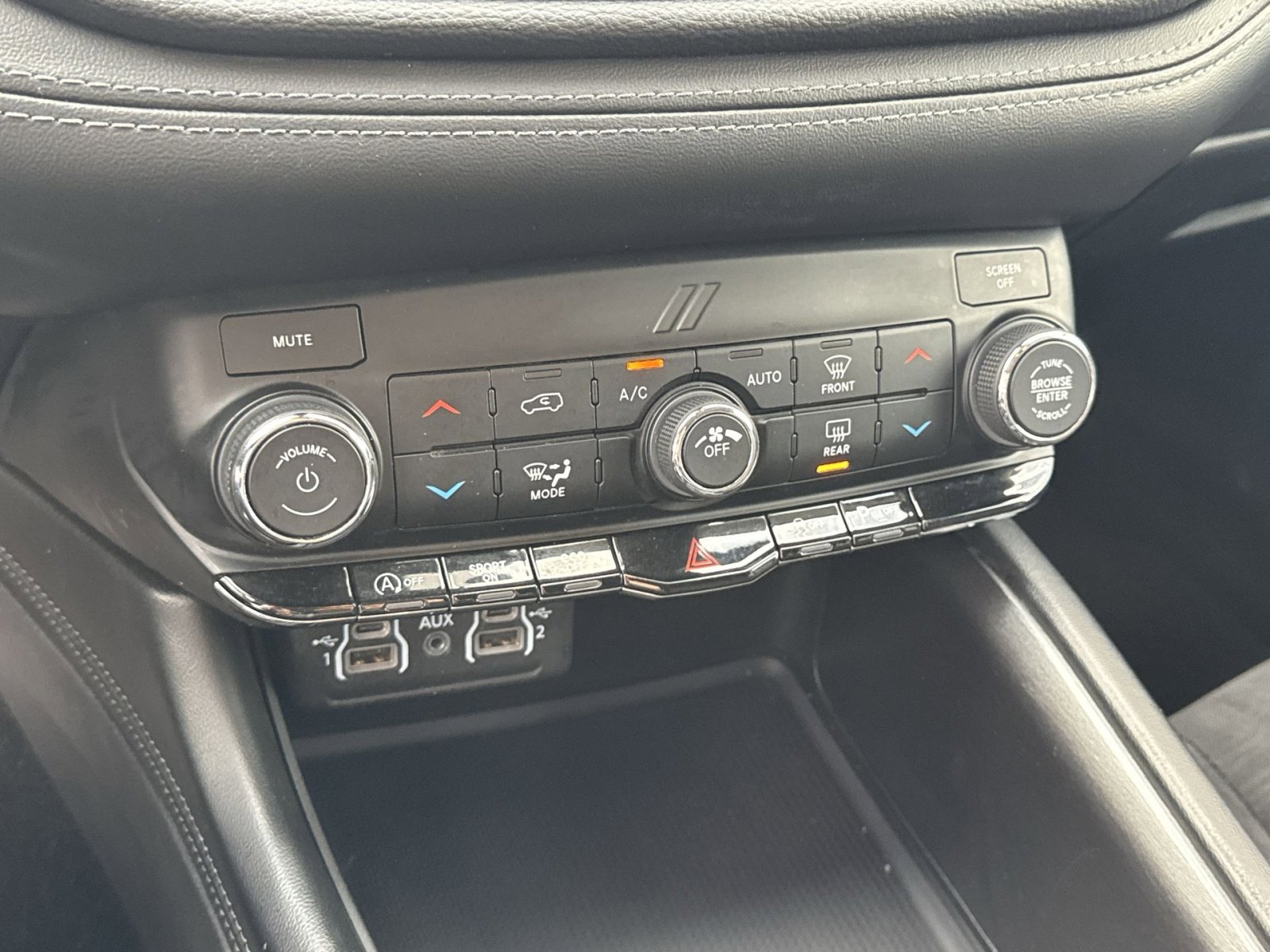 Certified 2022 Dodge Durango SXT w/ Trailer Tow Group IV image 24