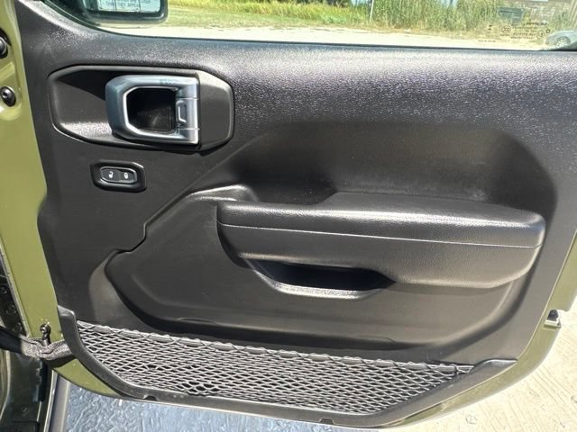Used 2023 Jeep Wrangler Unlimited AWD/4WD image 19