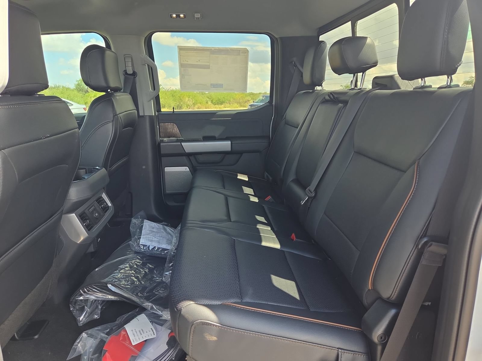 New 2026 Ford F250 Lariat w/ Black Appearance Package AWD/4WD image 26