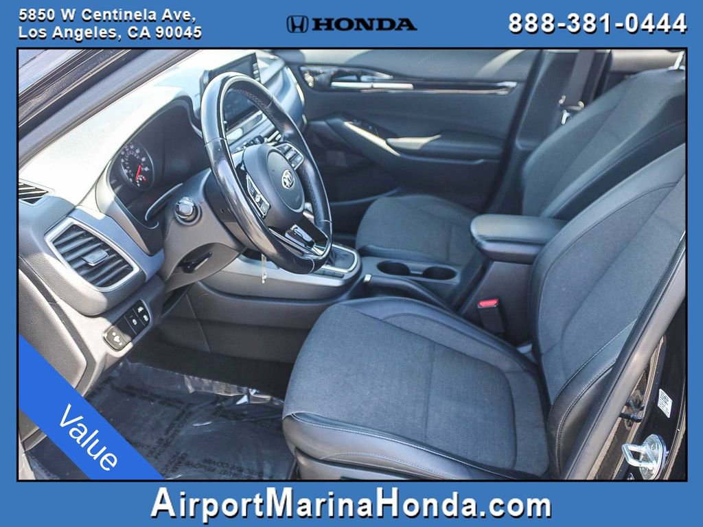 Used 2021 Kia Seltos S FWD image 11