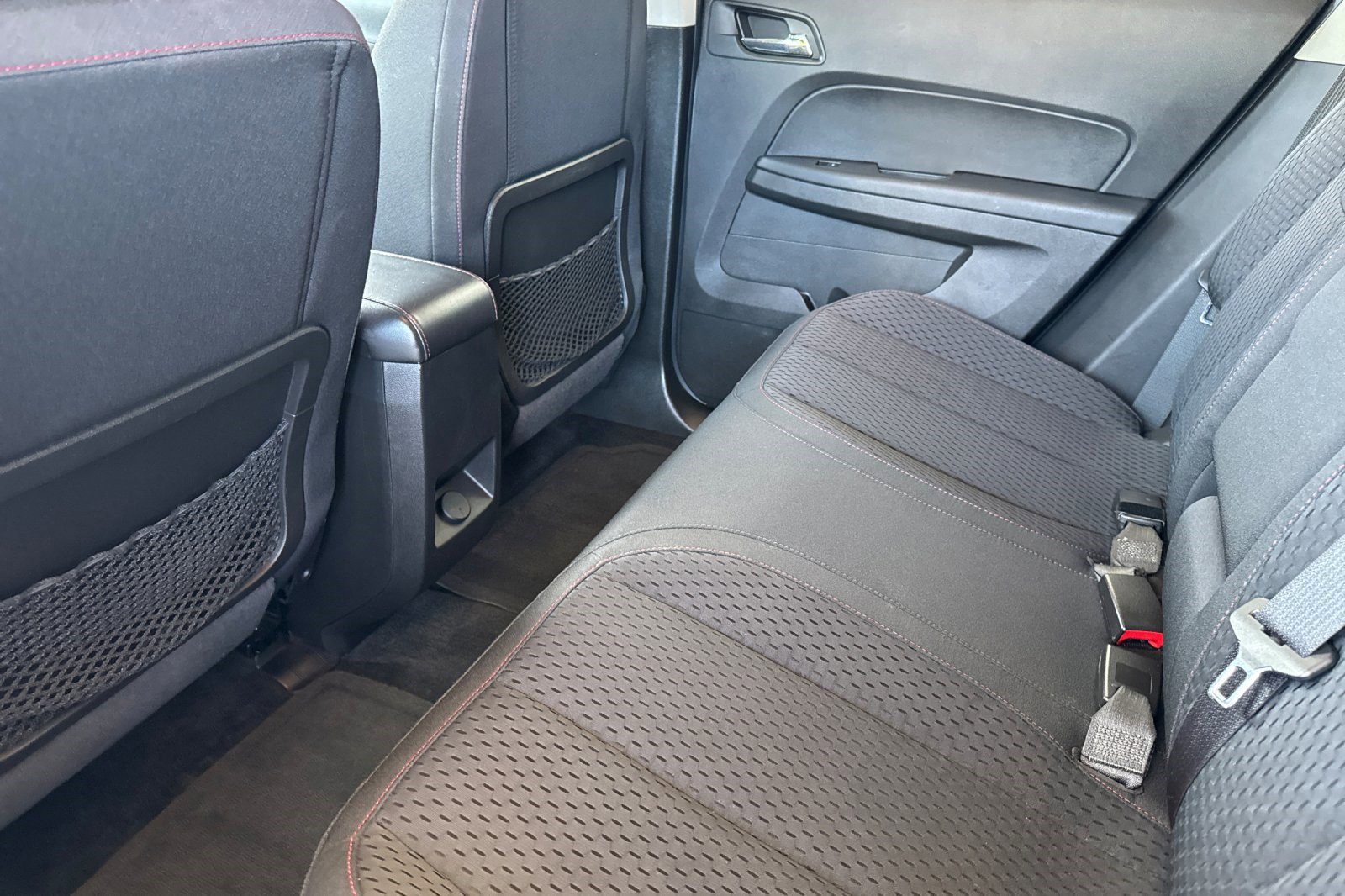 Used 2015 Chevrolet Equinox LS image 27