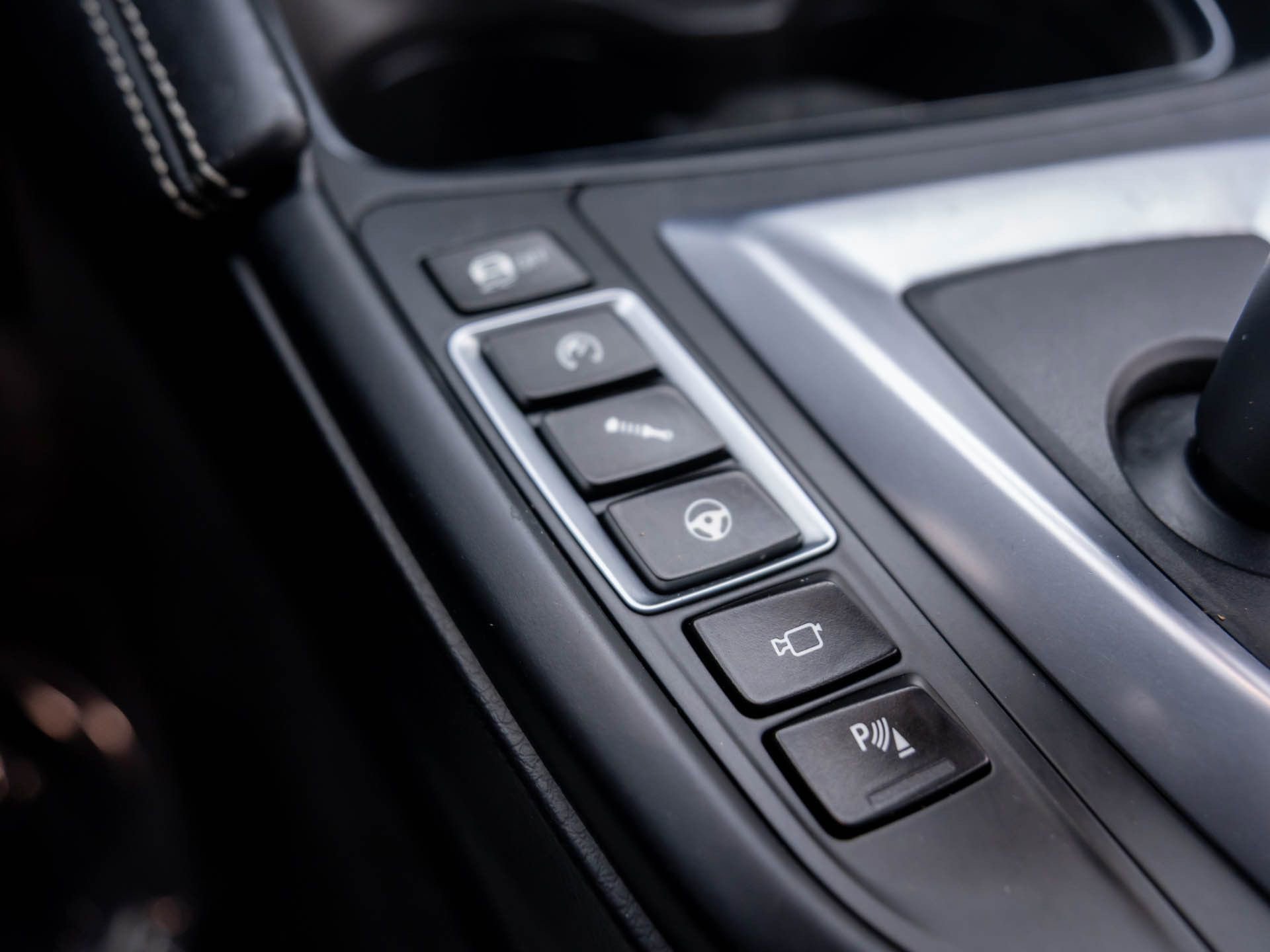 Used 2018 BMW M4 Convertible w/ Competition Package image 19