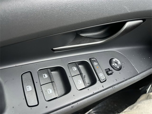 Used 2025 Hyundai Elantra Sport image 13