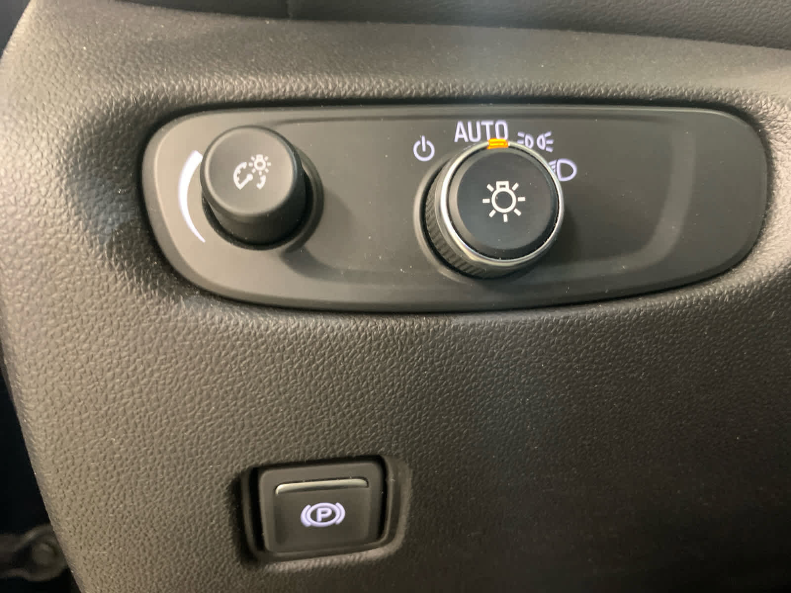 Used 2024 Chevrolet Blazer LT w/ Convenience Package image 23