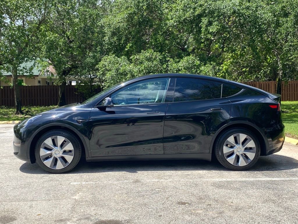 Used 2023 Tesla Model Y Long Range image 7