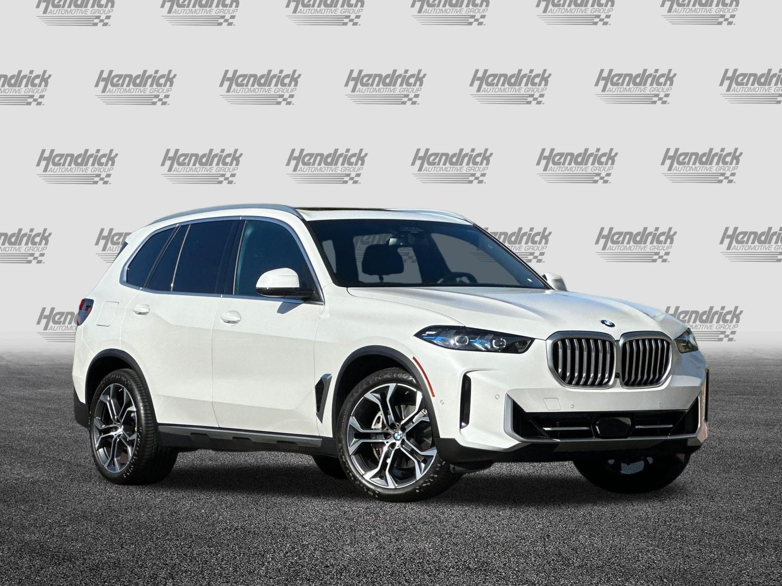 Used 2026 BMW X5 xDrive40i AWD/4WD image 2