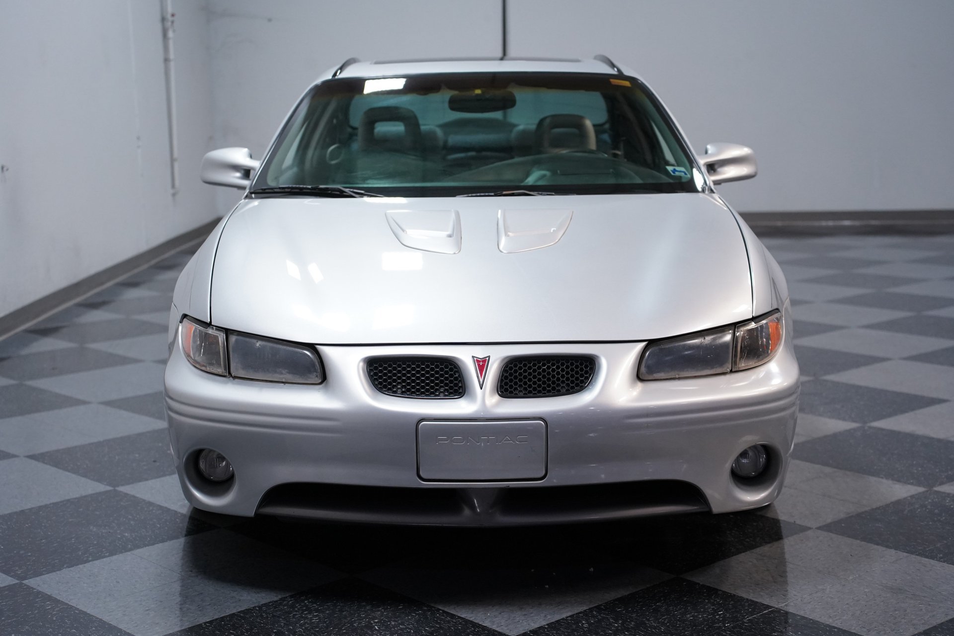 Used 2000 Pontiac Grand Prix GTP w/ Opt Pkg FWD image 15