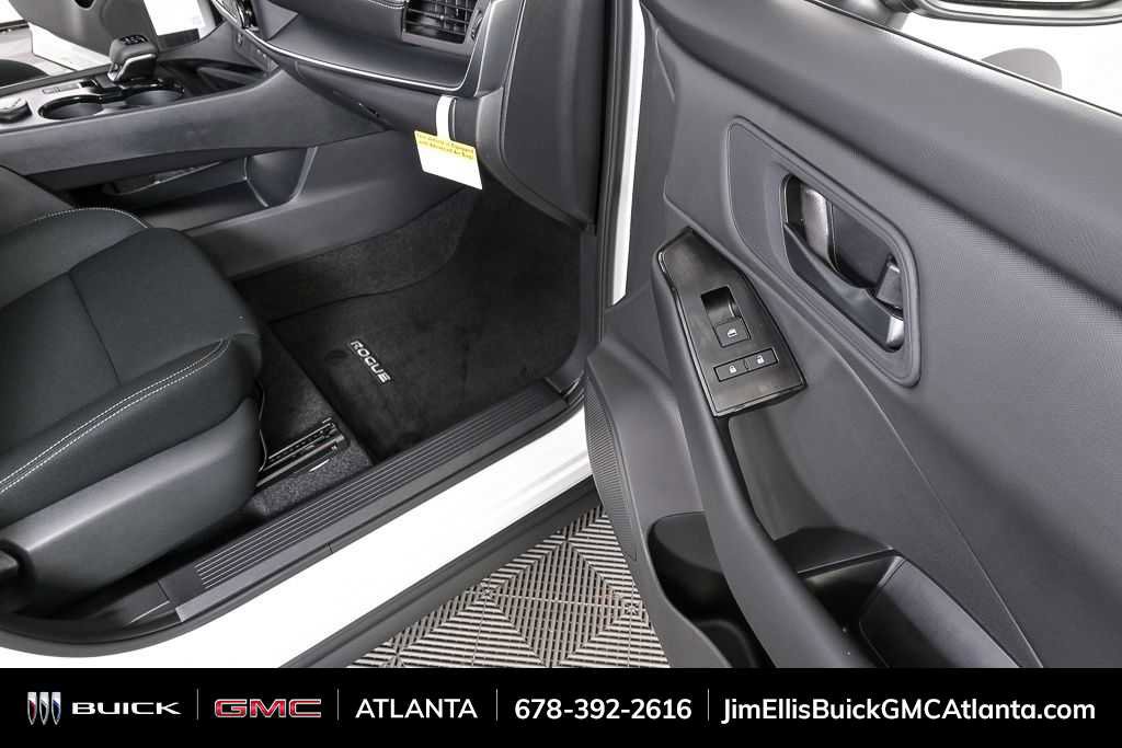 Used 2026 Nissan Rogue S image 22