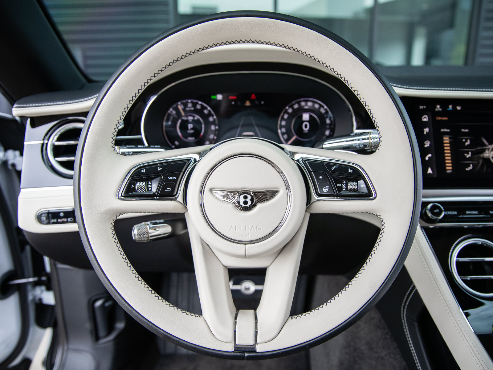 Used 2025 Bentley Continental GTC AWD/4WD image 35