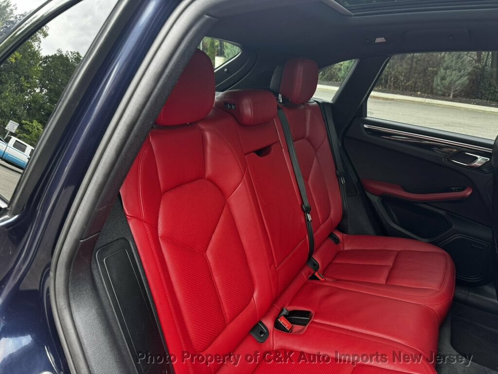 Used 2017 Porsche Macan AWD/4WD image 22