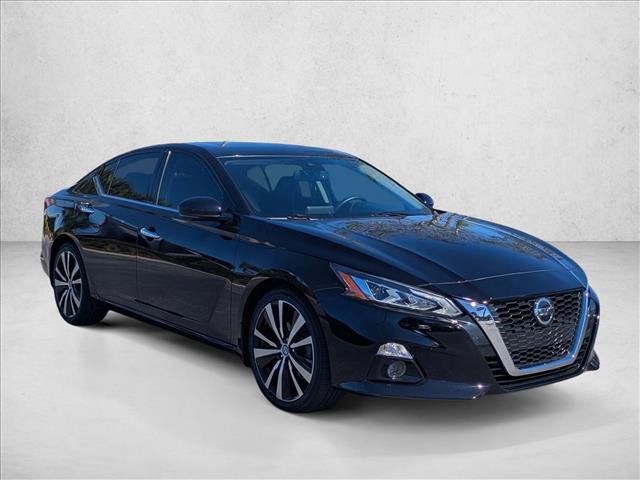 Used 2019 Nissan Altima 2.5 Platinum image 3