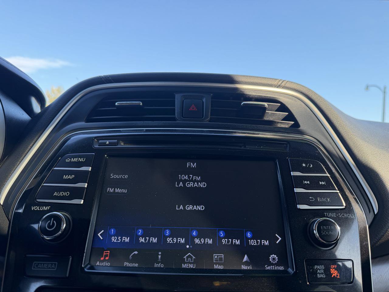 Used 2016 Nissan Maxima Platinum FWD image 12