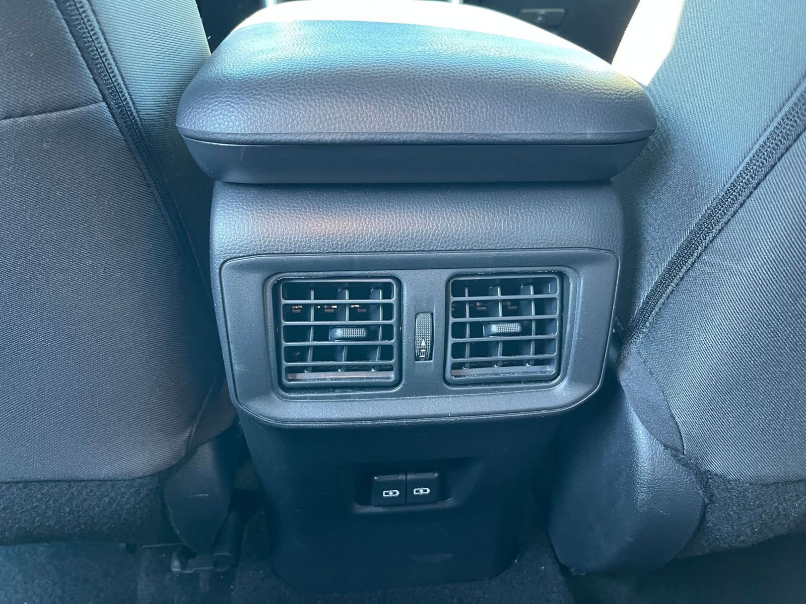 Used 2025 Toyota RAV4 XLE image 26