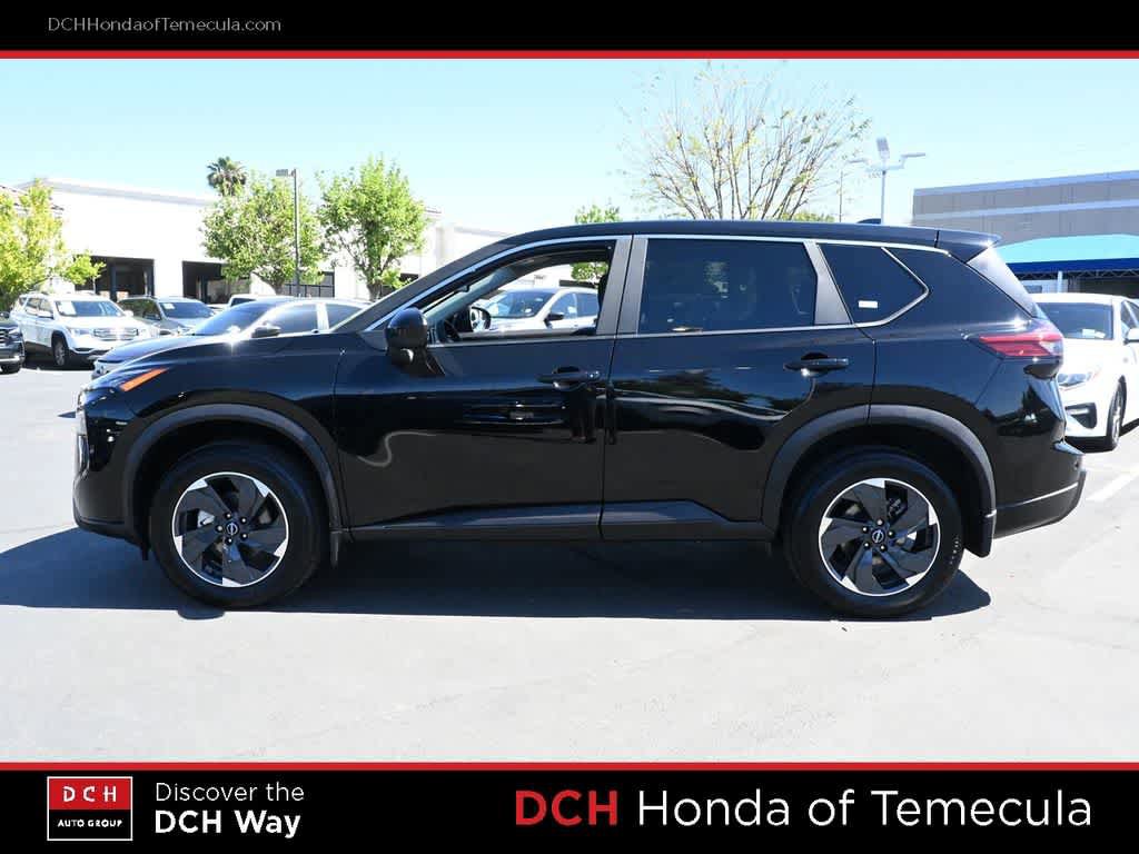 Used 2024 Nissan Rogue SV FWD image 4