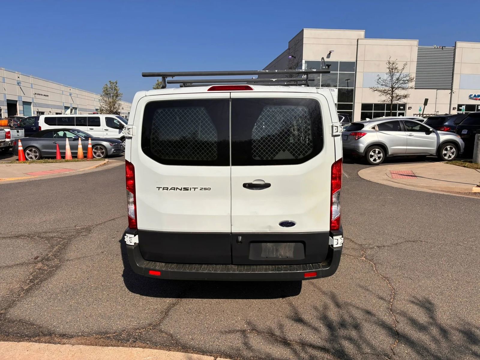 Used 2018 Ford Transit 250 130 Low Roof w/ Exterior Upgrade Package image 5