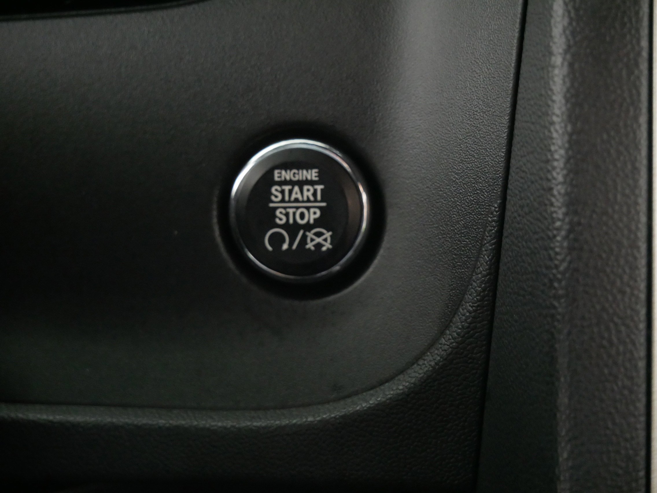 Used 2011 Dodge Challenger SRT8 w/ Green w/Envy Group image 33