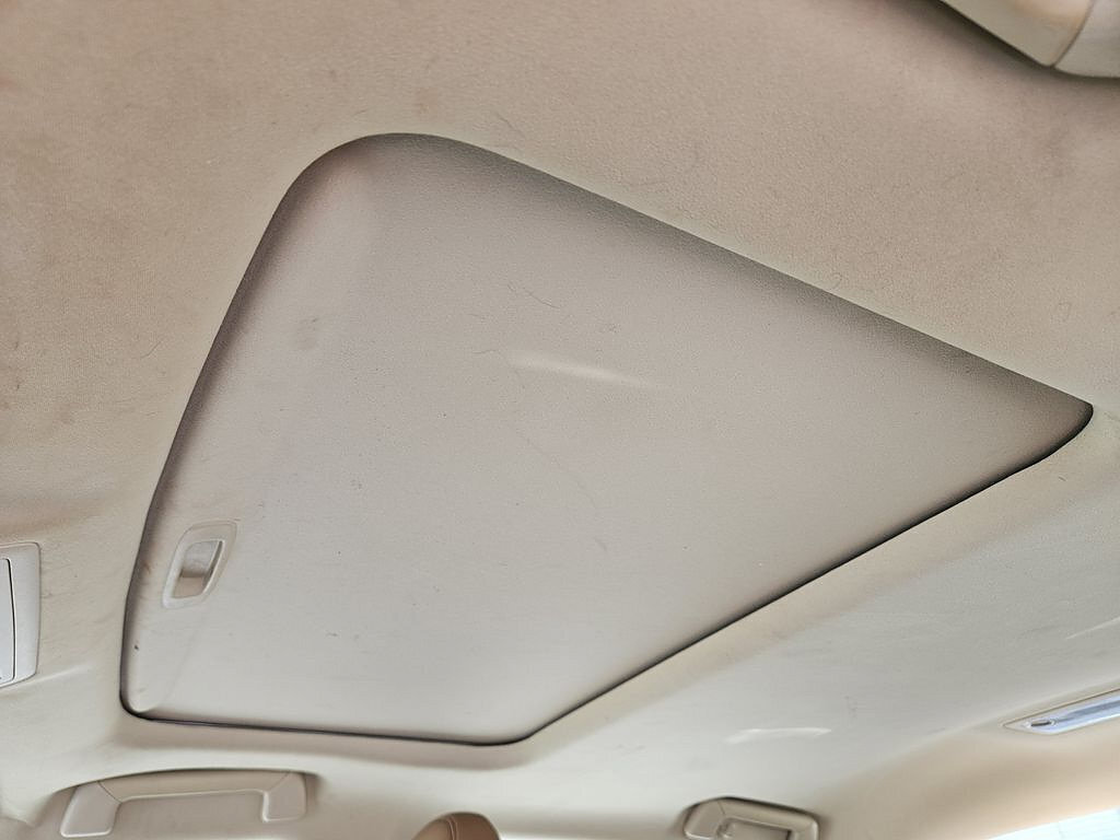 Used 2016 Lexus IS 200t RWD image 20