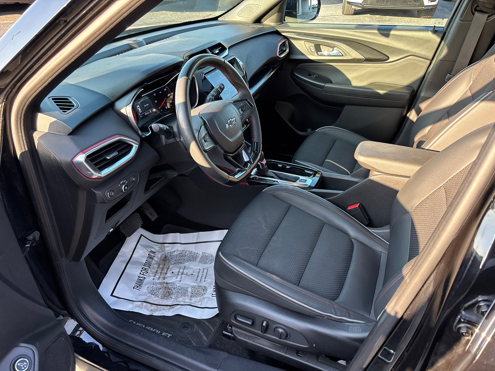 Used 2021 Chevrolet TrailBlazer RS w/ Sun and Liftgate Package FWD image 24