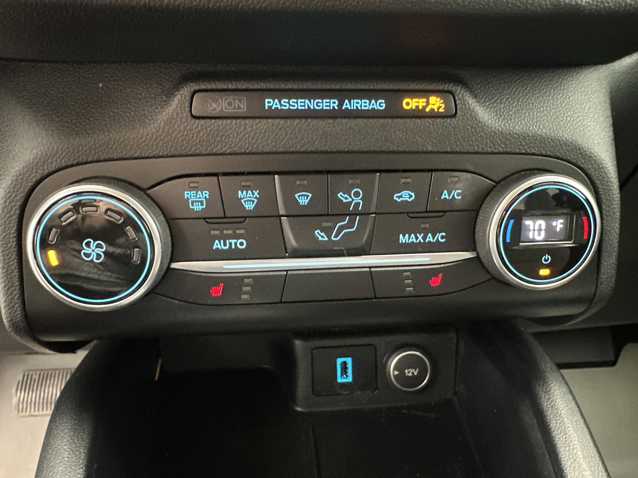 Used 2020 Ford Escape SE image 17